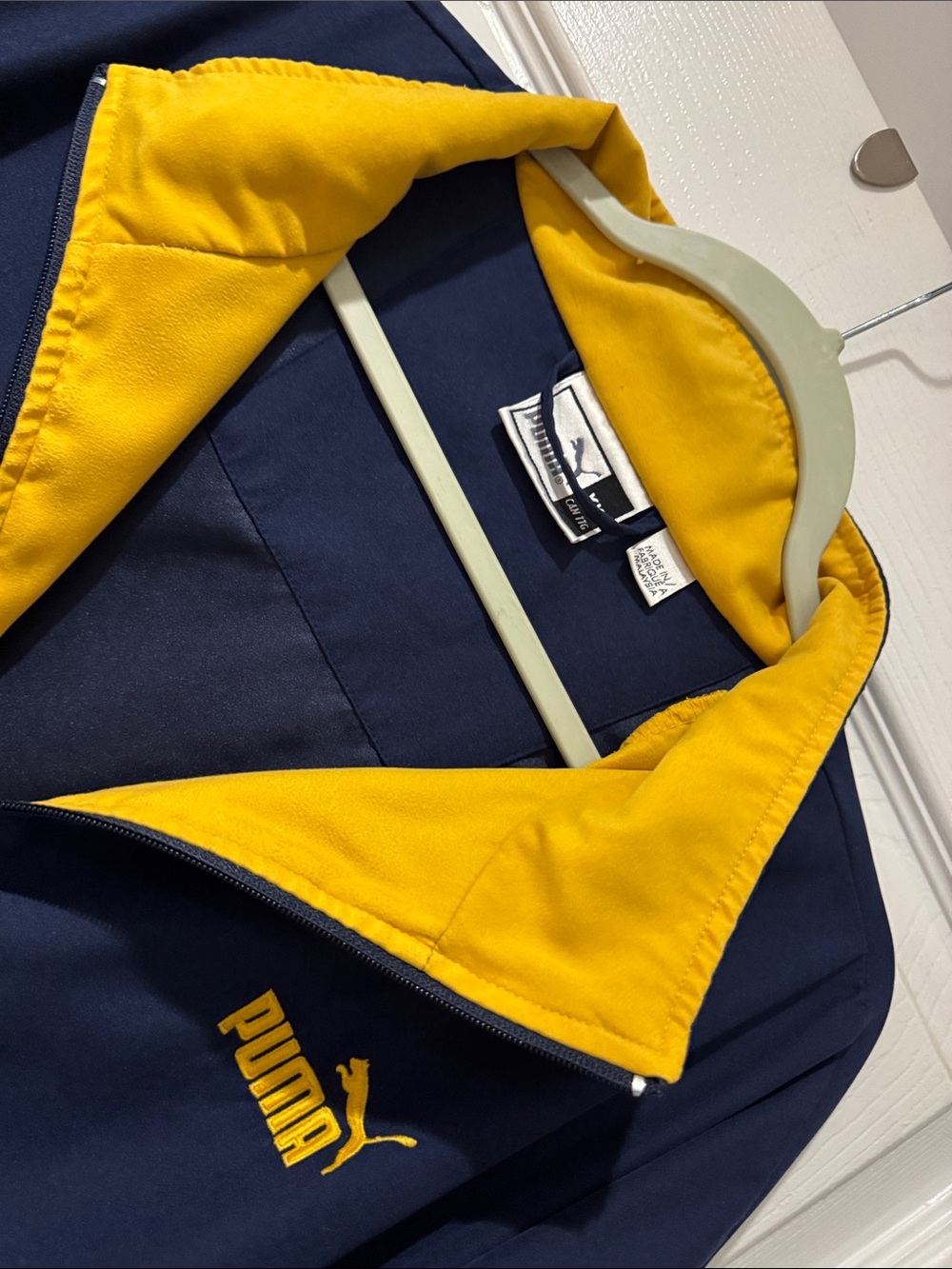Puma Navy Jacket with Yellow Collar & Sleeve Stripes size XXL - Picture 5 of 7